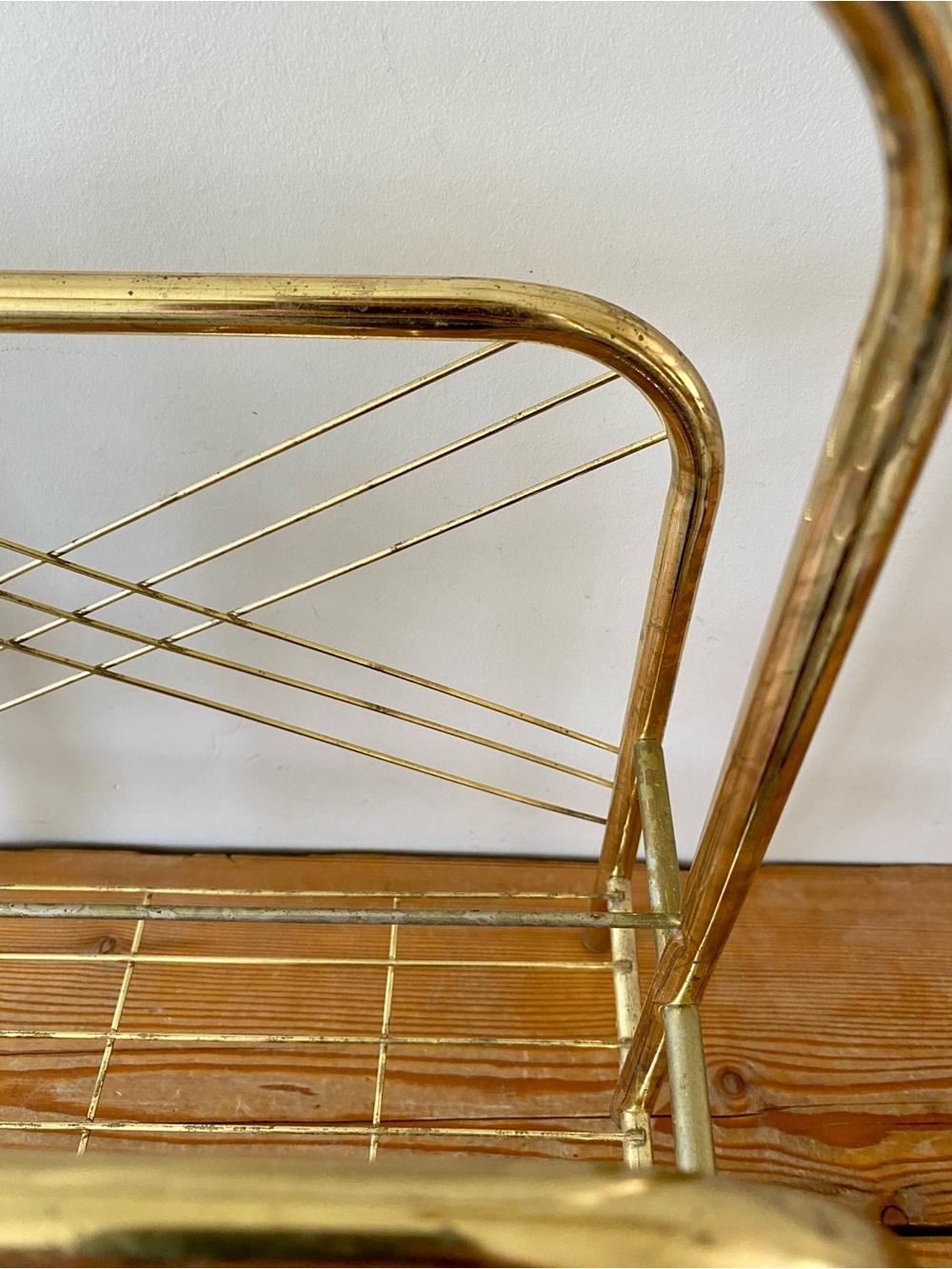 Vintage Brass MCM Magazine Book Media Rack - Picture 3 of 5